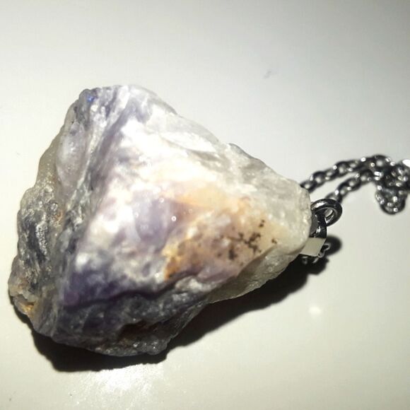 Raw Lepidolite crystal pendant necklace - Picture 4 of 9
